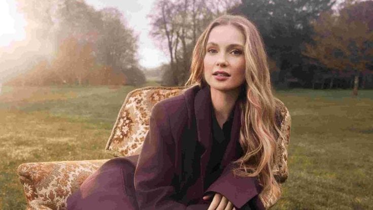 Bridgerton, la quinta stagione punterà su un amore lesbico. Fan infuriati ma non per la svolta queer