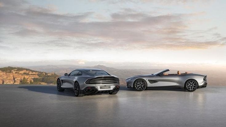 Aston Martin celebra il quarto di secolo della sua ammiraglia V12 con la serie speciale Vanquish 25