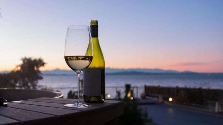 Estate 2026, il vino si beve al mare