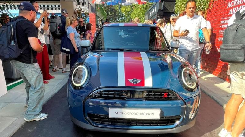 Mini lancia la special Oxford Edition tra le supercar del Festival di Goodwood