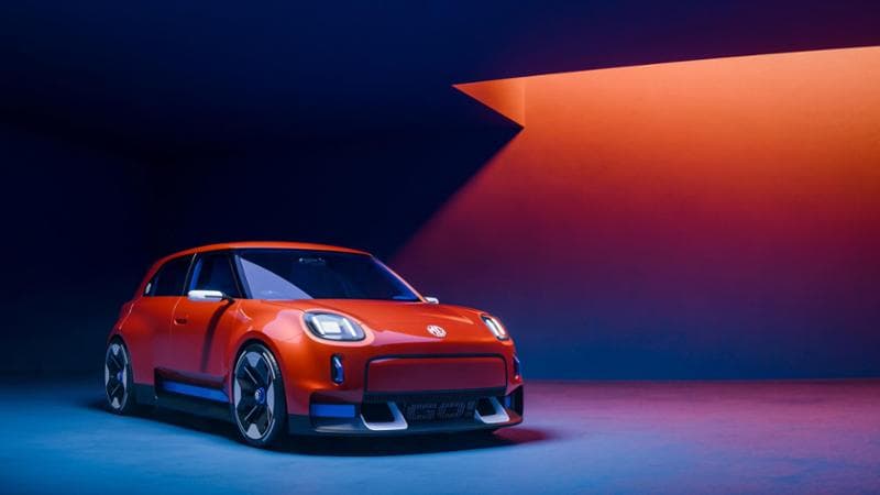 MG stupisce a Goodwood: svelati i concept elettrici GO! e Cyber