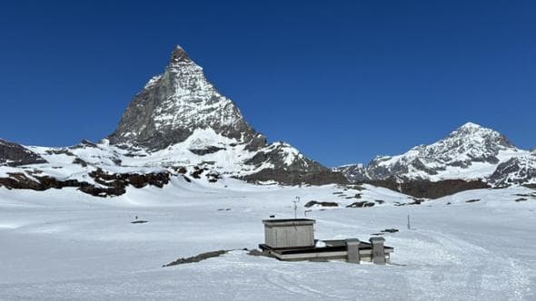 Zero termico a 5mila metri, 15 gradi a quota 3mila. Stop allo sci estivo sul Cervino 