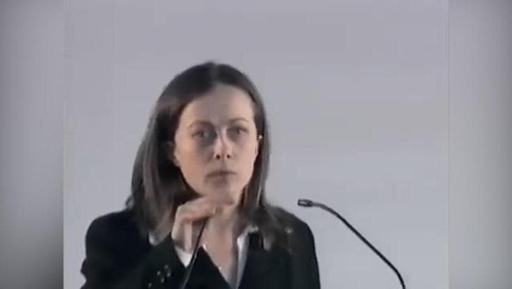 Nel 2004 Giorgia Meloni citava Francesco Guccini: il discorso con le parole di 'Cirano'
